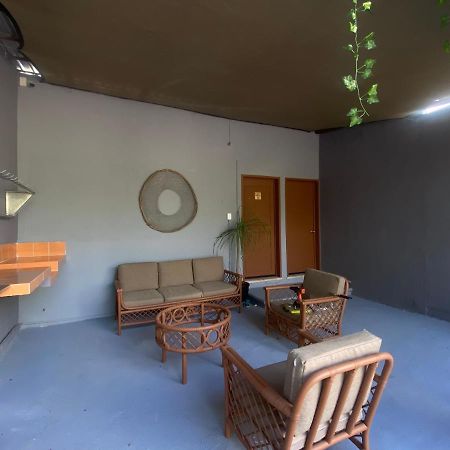Ariche Valladolid Hotel & Hostal Екстериор снимка