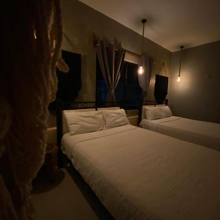 Ariche Valladolid Hotel & Hostal Екстериор снимка