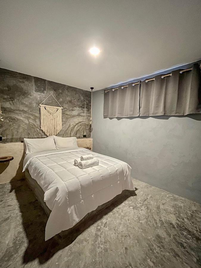 Ariche Valladolid Hotel & Hostal Екстериор снимка