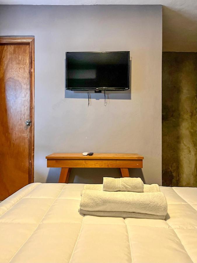 Ariche Valladolid Hotel & Hostal Екстериор снимка