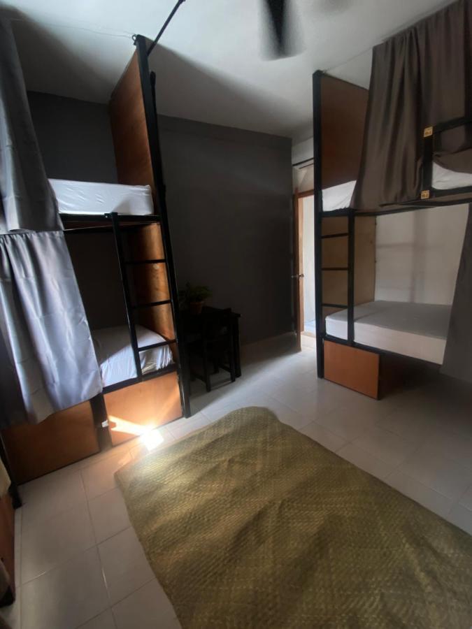 Ariche Valladolid Hotel & Hostal Екстериор снимка